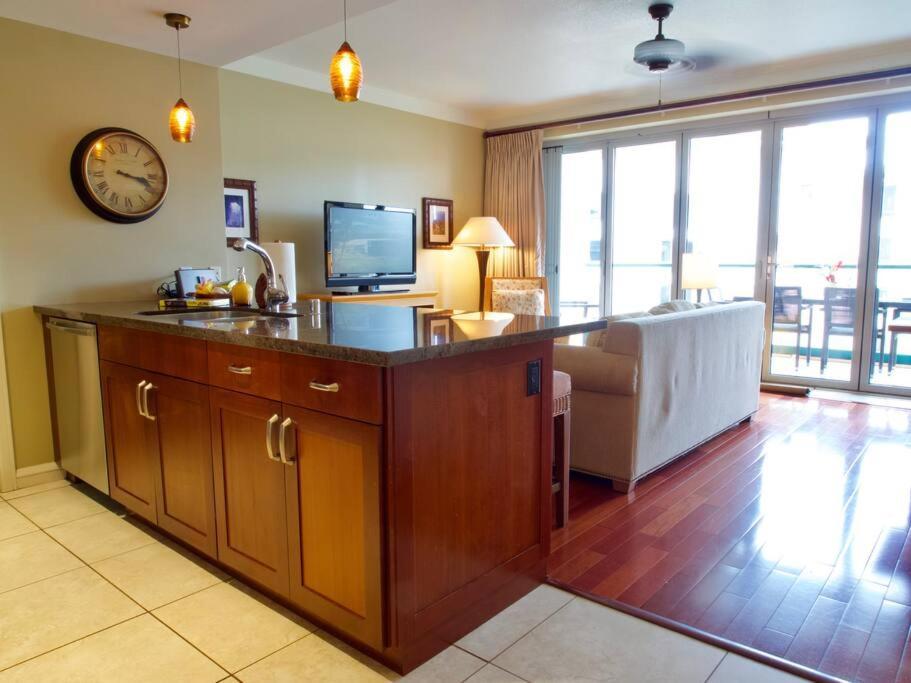 Ocean View One Bedroom At Honua Kai!! Lahaina Ngoại thất bức ảnh